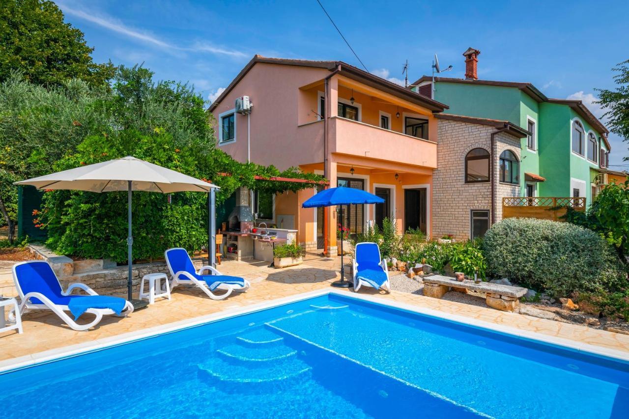 Villa Margerita With Private Pool, Yard And Parking Kaštelir Dış mekan fotoğraf