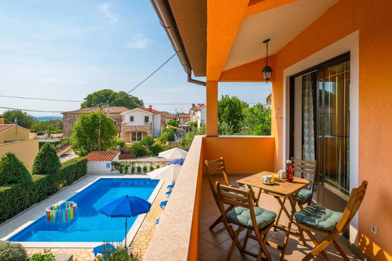 Villa Margerita With Private Pool, Yard And Parking Kaštelir Dış mekan fotoğraf