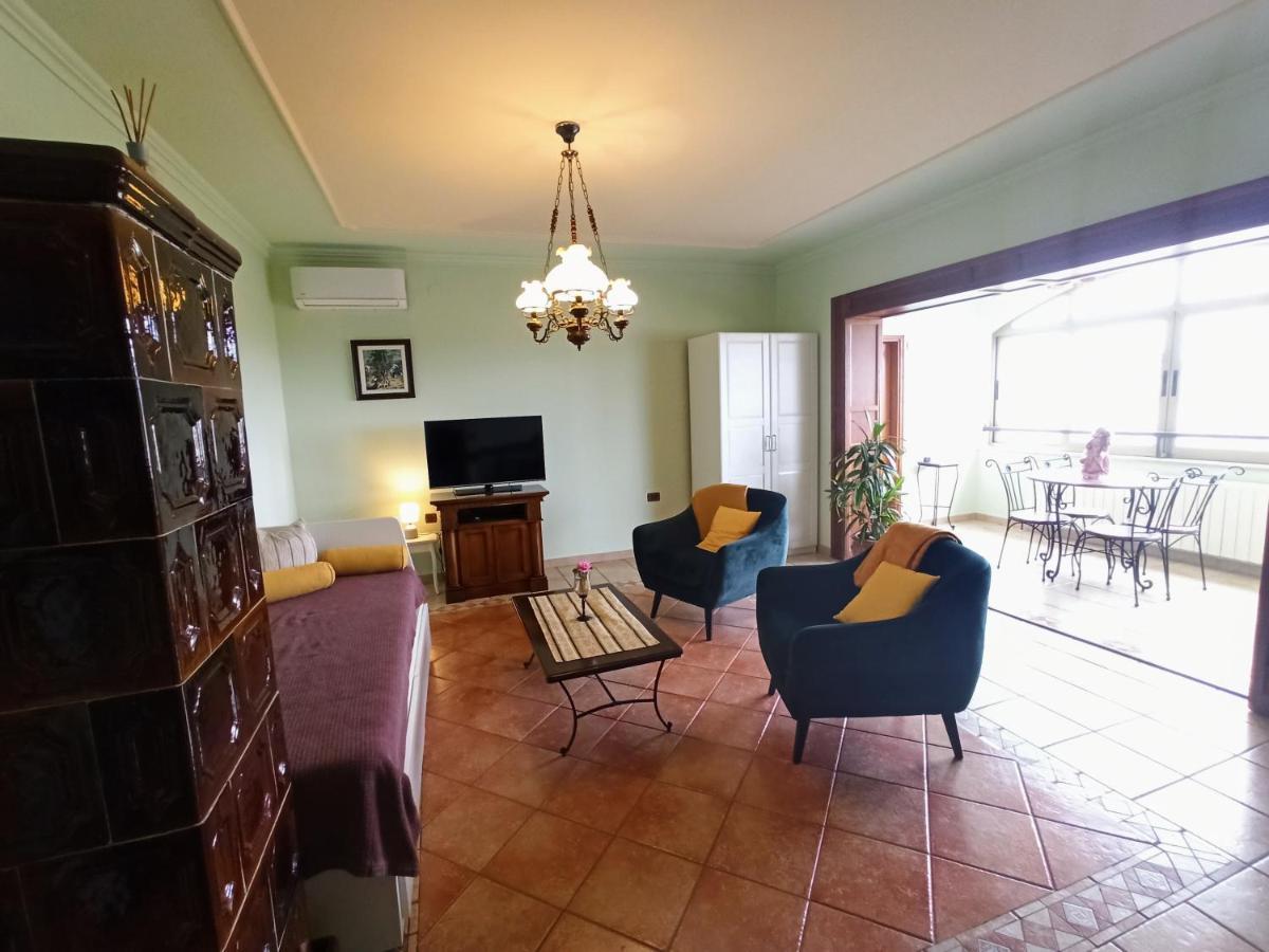 Villa Margerita With Private Pool, Yard And Parking Kaštelir Dış mekan fotoğraf